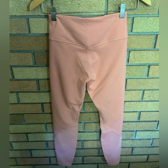 Nike Dri-Fit Blush Pink Athletic Gym Leggings Mesh Bottoms Size Small - Picture 5 of 6